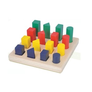 Ahşap Büyükten Küçüğe Geometrik Şekiller